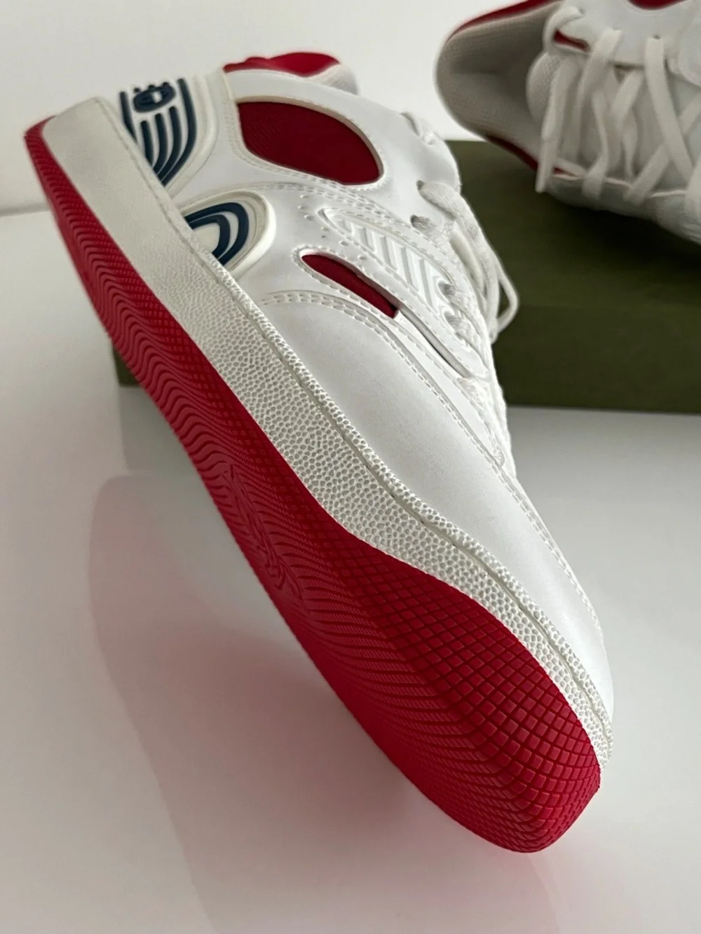 Gucci Men's Basket Sneakers Low Top Lace Up Red White Blue Size 10 US 10.5 New